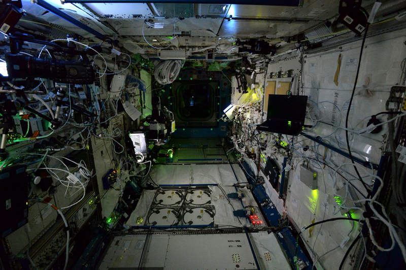 Illustration for article titled The Space Station At Night Just Keeps Getting Creepier